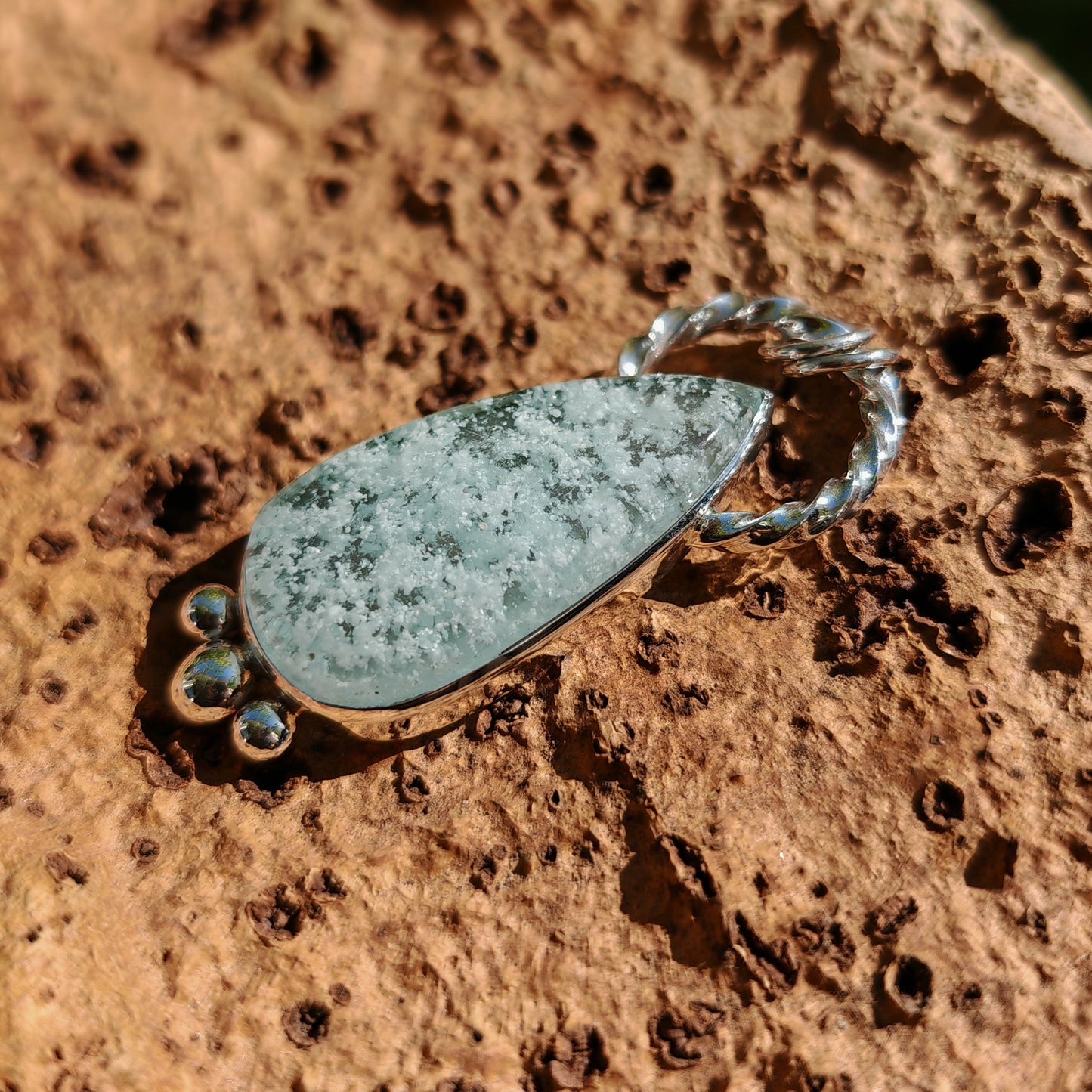 Colgante Hemimorfita en plata de ley