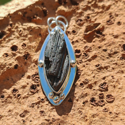 Colgante Turmalina negra en plata de ley