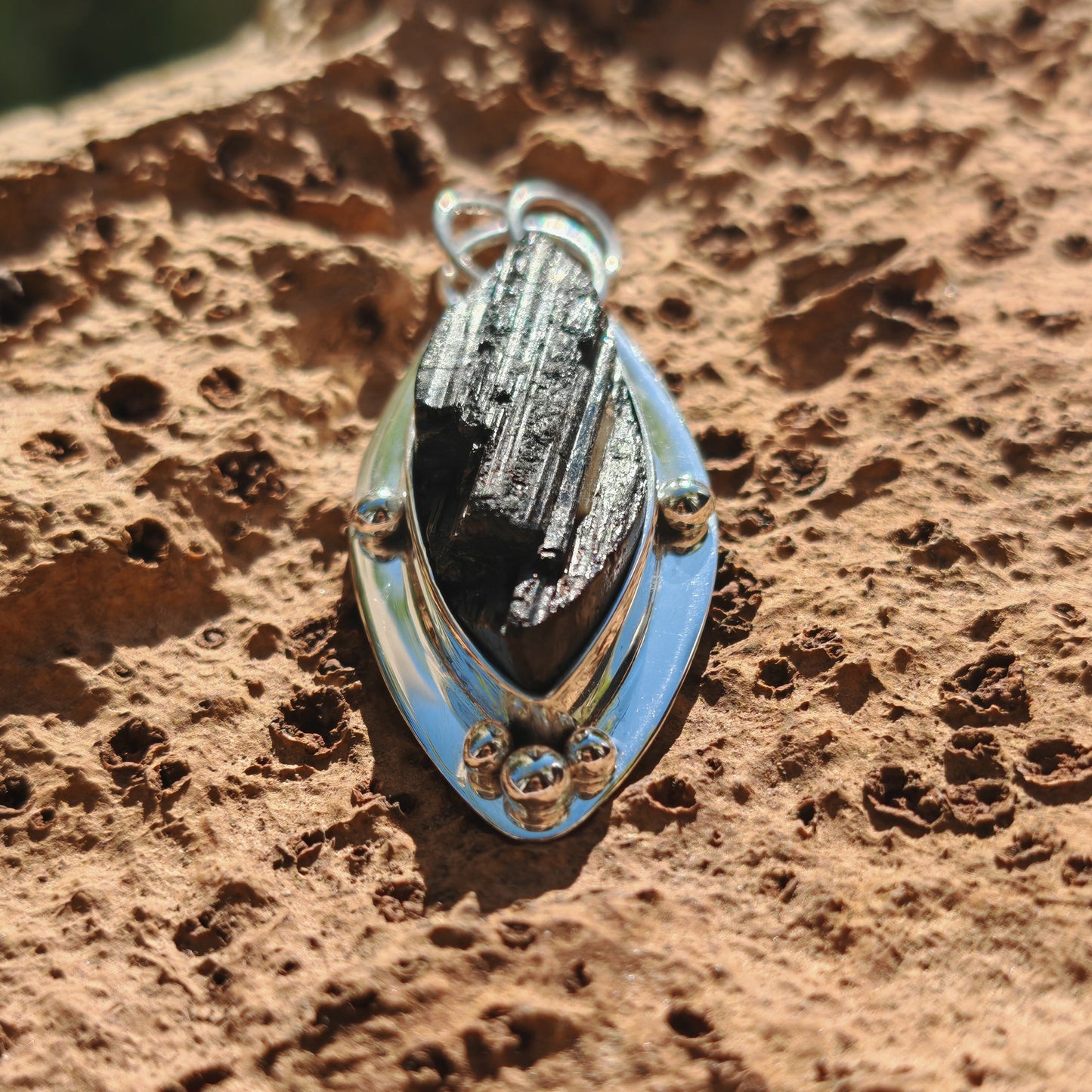 Colgante Turmalina negra en plata de ley