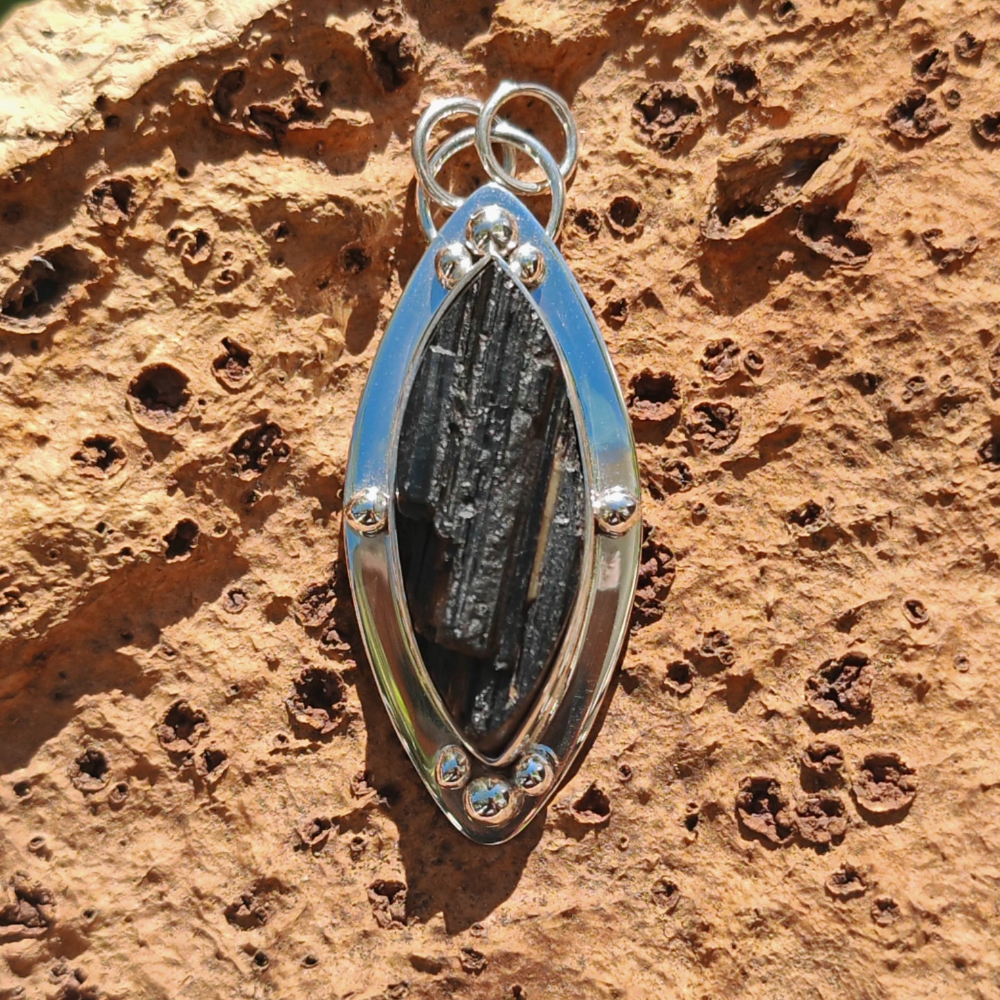 Colgante Turmalina negra en plata de ley