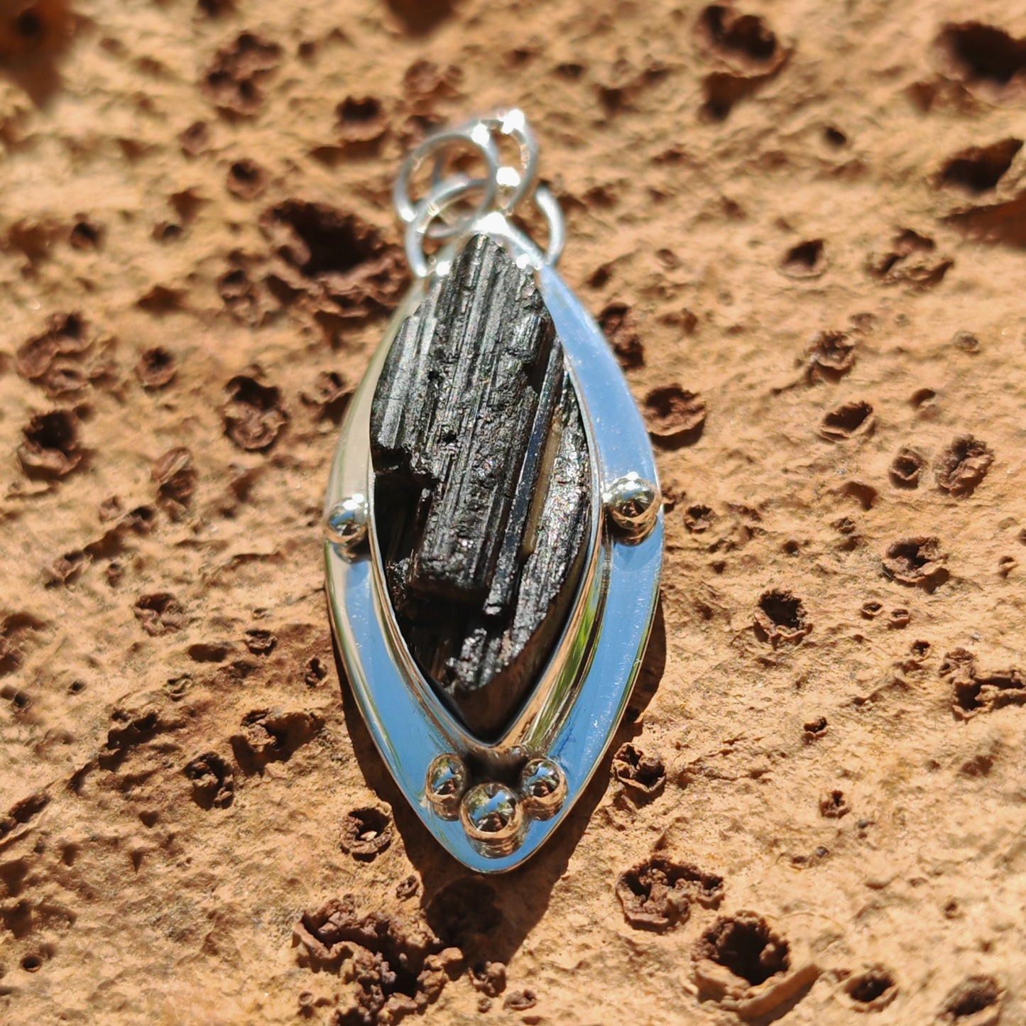 Colgante Turmalina negra en plata de ley