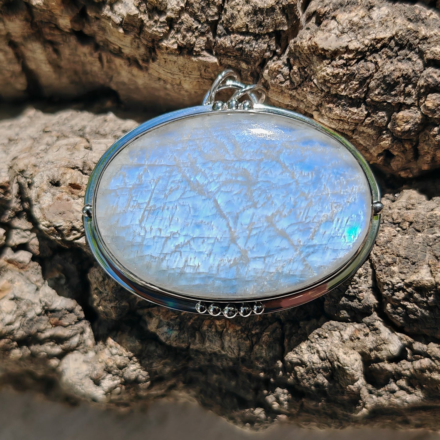 Colgante Piedra Luna en plata de ley